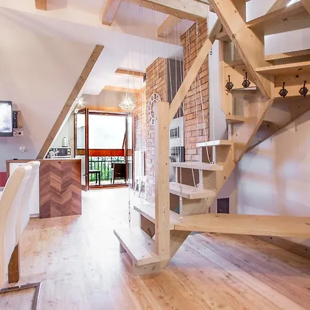 Rockus Lux & Zakopane Daire *