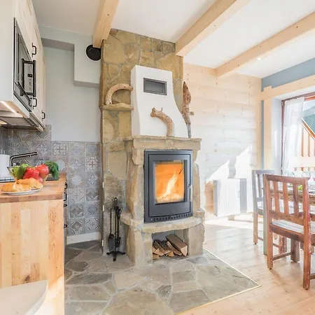 Rockus Lux & Zakopane شقة كوشتيليسكا