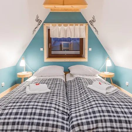 Rockus Lux & Zakopane كوشتيليسكا